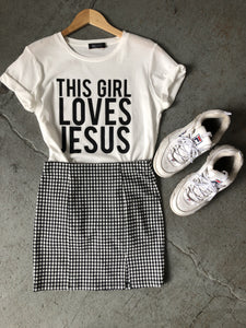 THIS GIRL LOVES JESUS Graphic Tee