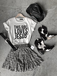 THIS GIRL LOVES JESUS Graphic Tee